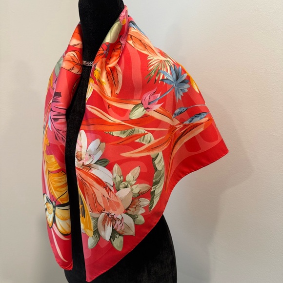Authentic Salvatore Ferragamo Red and Cream Butterfly Silk Scarf - Picture 3 of 8